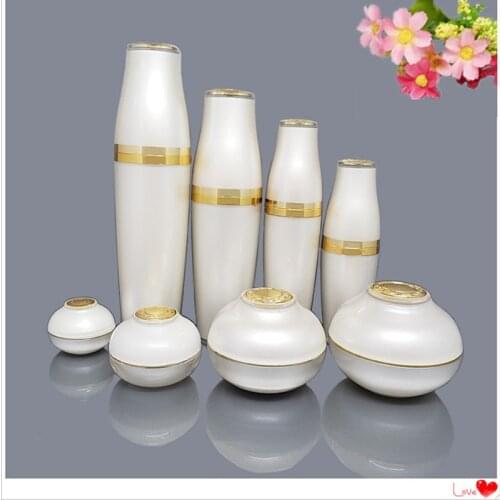 Wholesale Empty Acrylic Cream Jars Eye Cream Bottles Perfum Push Spray Perfume Lotion Bottles Essence Bottles Cosmetic Packaging