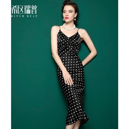 High End Temperament Silk Silk Dress Womens 2021 New Summer Wave Point Suspender Skirt