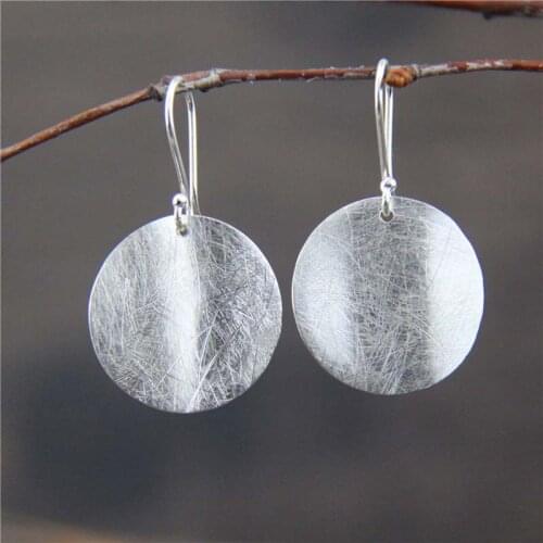 Real S925 Sterling Silver Handmade Creative Twist Wave Drawing Round Goddess Earrings Exquisite Commemorative Gift Jewelry