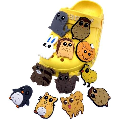 50PCS Wholesale Mix Cartoon Animal Croc Charms Decoration Shoe Accessories Rabbit Penguin Shoes Decoration Kids Party Gifts