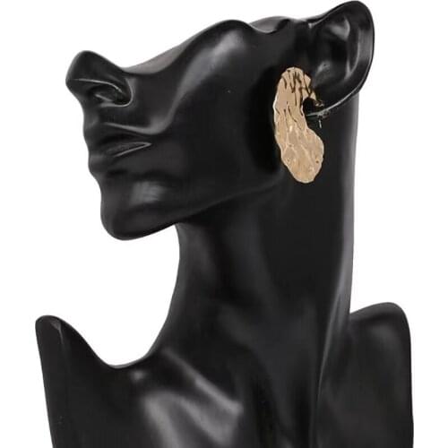 Europe and the United States exaggerated twisted flat disc earrings simple temperament geometric irregular pattern gold foil ear