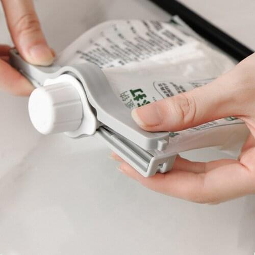 Food Bag Sealing Clip Fresh-keeping Sealing Discharge Port Nordic Gray Snack Bag Clip Kitchen Tool Dustproof Sealing Clip