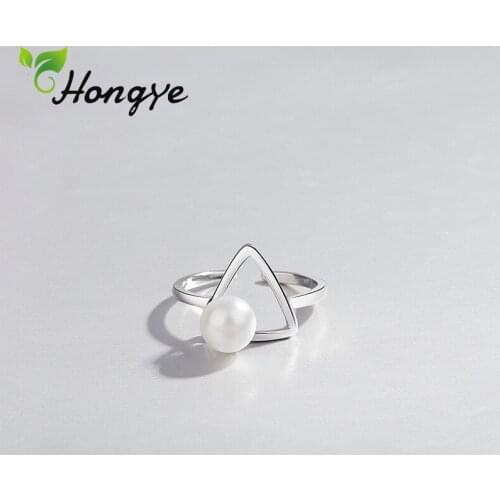 Hongy Trendy Hollow Triangle Freshwater Pearl Ring Girl Jewelry 925 Sterling Silver Women Statement Finger Rings Geometric Party