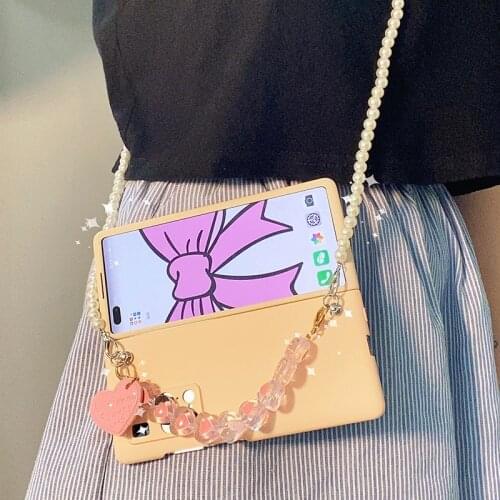 Fashion Cute Conque For Samsung Galaxy Z Fold 2 3 W21 5G Small Love Heart Bracelet Long Pearl Chain Crossbody Pink Case Cover