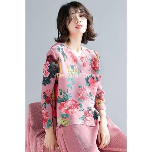 2021 trational chinese women flower print rayon tang clothing novelty pleated blouse vintage qipao cheongsam blouse for lady