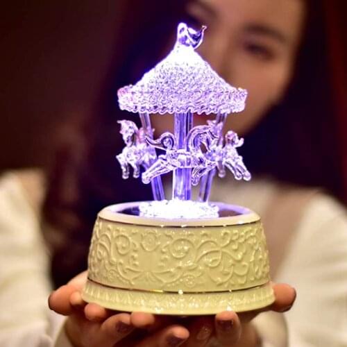 Flash Light Crystal Merry-Go-Round Carousel Music Box Kids Girls Birthday Christmas Gift Wedding Decoration Crafts Swan