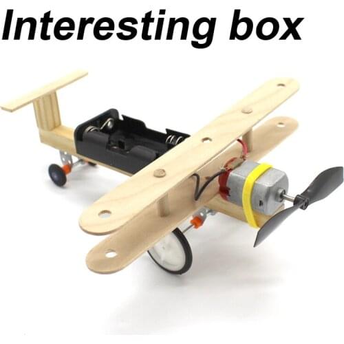 Wind-powered small aircraft, taxiing aircraft students, hand-made maker, DIY small invention, air science experiment