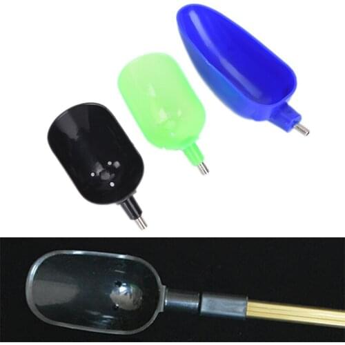 1PCS Sturdy Plastic Bait Casting Scoop for Feeding Particles Boilies Carp Fishing Fish Bait Tool 33g/67g Thread Toss Throw Spoon