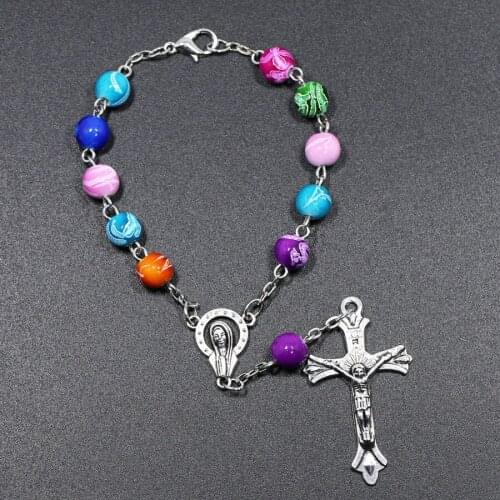 Wholesale 12pcs/lot Women Religious Jesus Crucifix Bracelet Colorful 8MM Acrylic Beads Catholic Rosary Bracelet