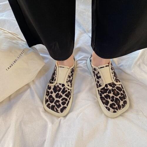 Womens 2021 spring and autumn new Korean style low-top simple leopard print canvas shoes flat fashion