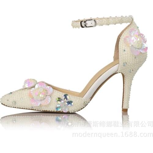 2018 FREE shipping New Style White Pearl Petal, Side Empty Single Shoe, With Pearl Water Drill Word Buckle Shoes