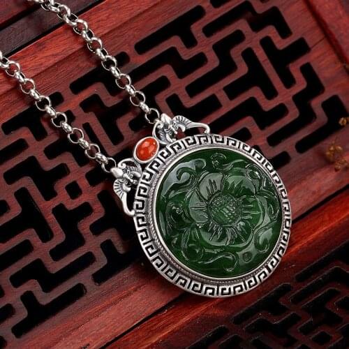 S925 pure silver natural and Tian Biyu plum blossom South Hongfu in front of the high-end female jog pendant wholesale