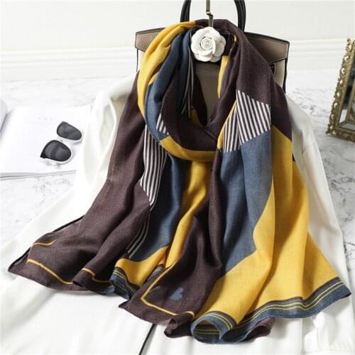Winter Cotton Scarf Beach Shawl Bufanda Head Wraps Female Pashmina Headscarf Elegant Women Hijab Foulard New Scarves Neckerchief