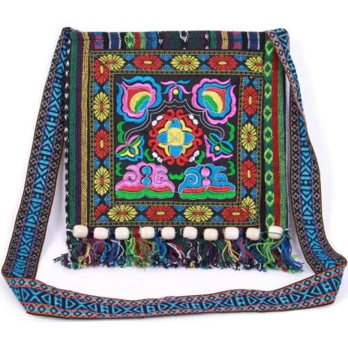 New Women Bohemia Bags Vintage Chinese National Style Ethnic Shoulder Bag Embroidery Boho Hippie Tassel Tote Messenger