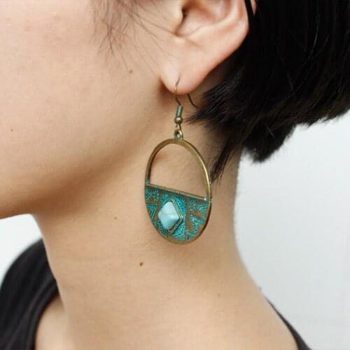 Hot popular round Half-hollow Rhombic-shaped Retro earrings Individual Ethnic Harajuku Girl Earrings For Womens Fashion jewelry