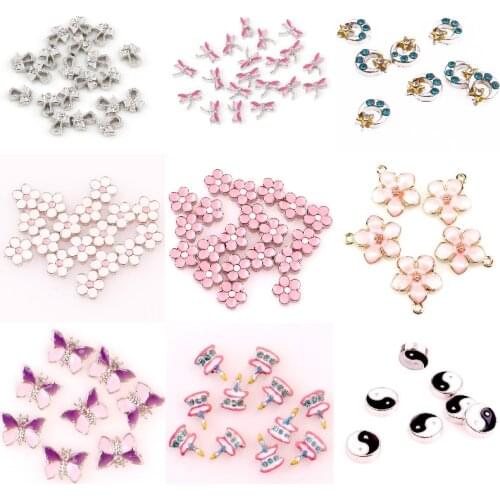 40Pcs/Lot Animal Sunflower Dragonfly Cake Floating Charms Gossip Yinyang Pendant Living Locket Necklaces Jewelry Accessories