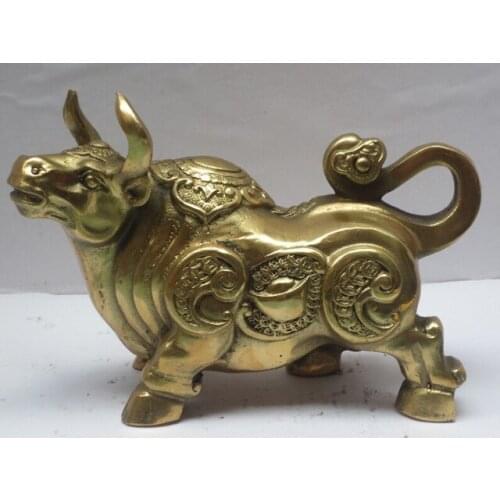 Metal crafts Home Decoration Chinese brass Carved Bull Sculpture /Metal Ox Statue