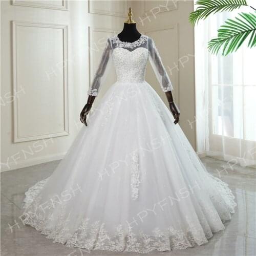 Cheap 2021 New Vintage O Neck Three Quarter Plus Size Wedding Dress Sleeve Simple Lace Embroidery Bridal Gown Vestido De Noiva