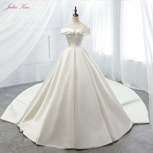 Julia Kui Elegant Satin Sweetheart Neckline A-Line Wedding Dress Off The Shoulder Lace Up A-Line Wedding Gown