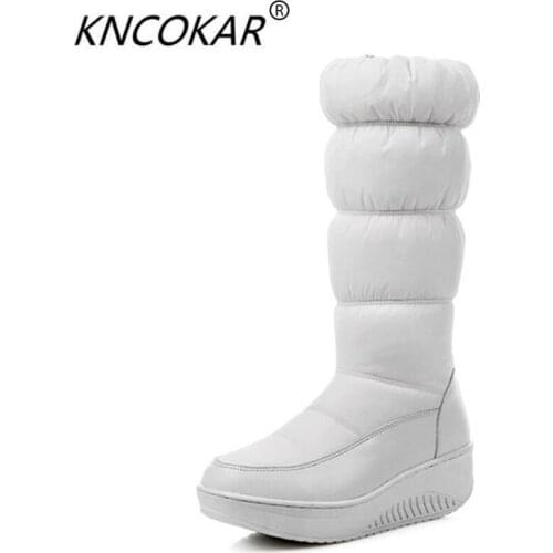 KNCOKAR New winter 2018 Warm and thickened wedge boots for women non-slip Fashionable pure color female boots