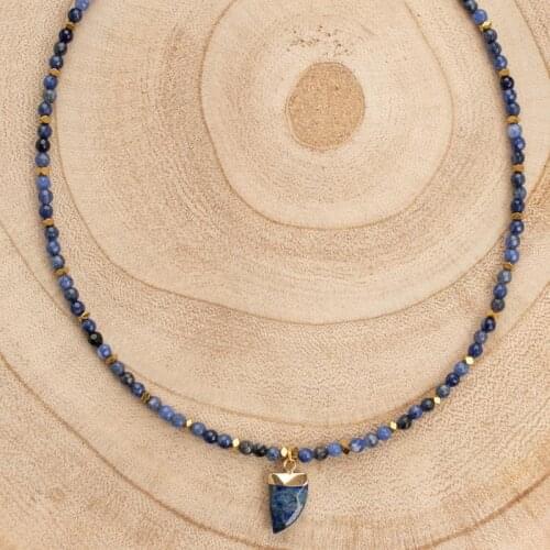 2021 Classic Fashion Jewelry Crystal Beaded Natural Stone Pendant Necklace For Woman Beautiful Accessories Gift Short Choker