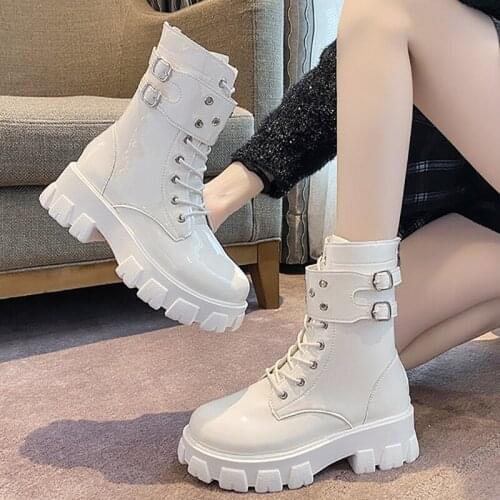 2021 Winter Buckle Lace-up Womens Martin Boot Square Heel Solid Round Toe Cross-tied Thick Platform Patent Leather Shoes