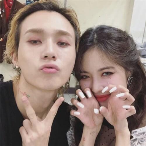 Korean style Ins milky white pure color false nails 24pcs lady full nail tips middle-long size cute fake nails