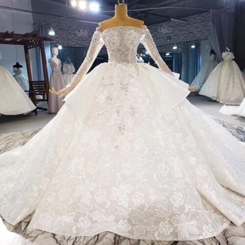 Sexy Sweetheart Lace Ball Gown Wedding Dresses 2021 Applique Beaded Lace Crystals Bride Gown Vestido De Noiva