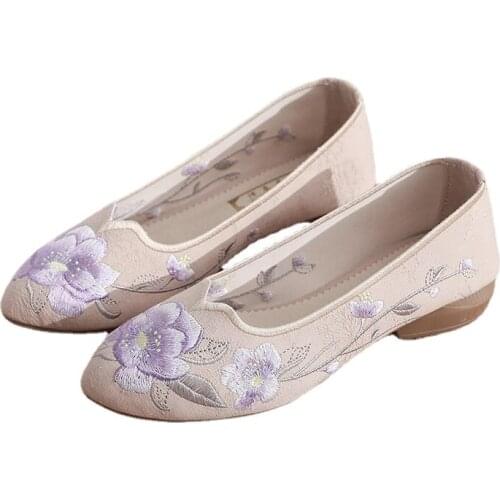 Embroidered shoes embroidered Hanfu shoes childrens Chinese style cloth shoes anti slip thick heel Oxford womens shoes