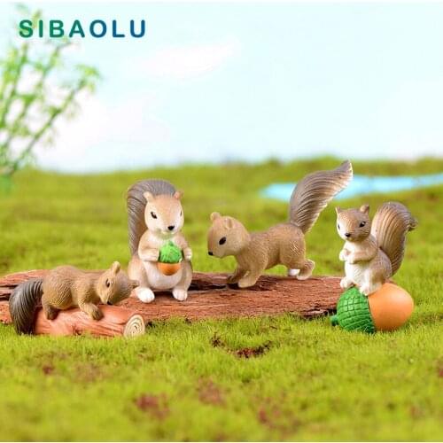 4pcs Love Squirrels Family model cartoon animal Figurine Dollhouse cake home decor miniature fairy garden decoration accessories