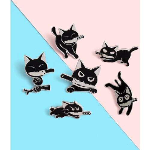 Black cat killer Enamel Pins Biting a knife Brooches Lapel Badges Fashion agile animals Pins Gifts for Friends Wholesale Jewelry