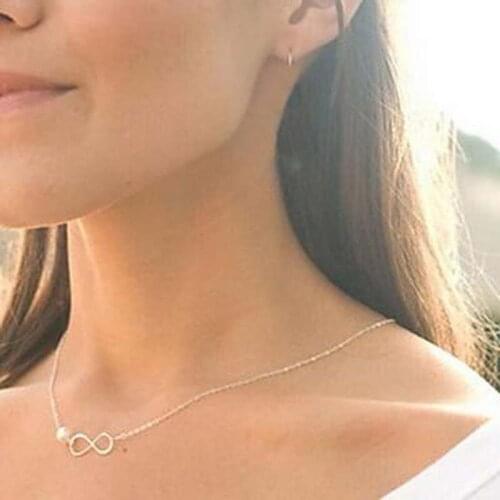 Europe and the United States fashion ladys contracted good luck Numbers of eight simple short necklace