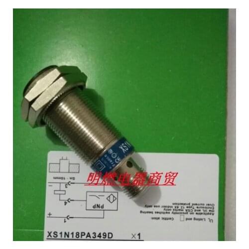 2PCS XS1N18PA349D XS1N18NA349D Schneider New High-Quality Switch Sensor