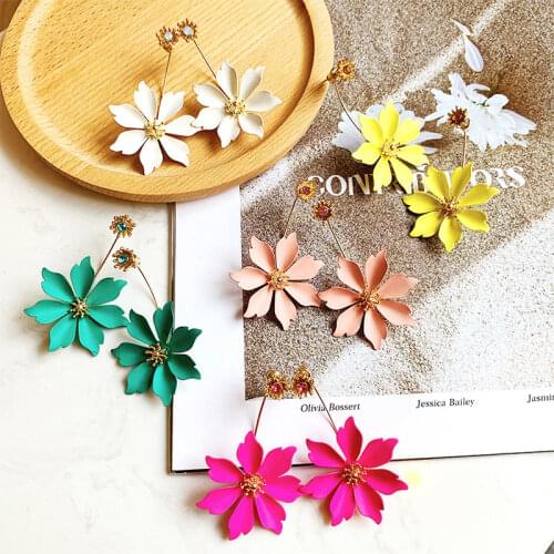 Flower Korean Earrings for Women Fashion Jewelry Accessories Long Stud Earrings Bohemian Boho Earrings Boucle D'oreille