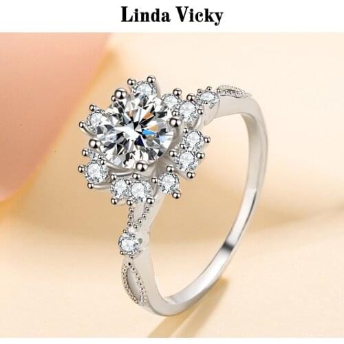 LINDA VICKY 2021 Flower Shape VVS Moissanite Ring Valentines Day Girl Precious Gift Romantic Wedding Jewelry 925 Silver Rings