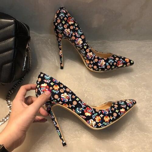 2019 Fashion free shipping new black Patent Leather Poined Toe Stiletto high heel shoe pump HIGH-HEELED SHOE dress shoes