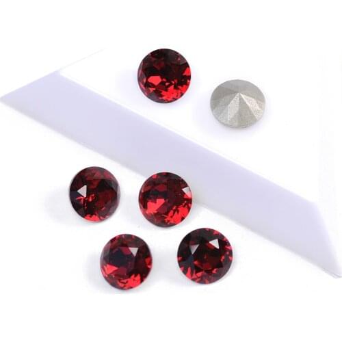 YANRUO 1357 Best Quality Nails Rhinestone Brilliant Cut Shape Siam Color Popular Glass Crystal Pointback Strass For Nail Art Gem