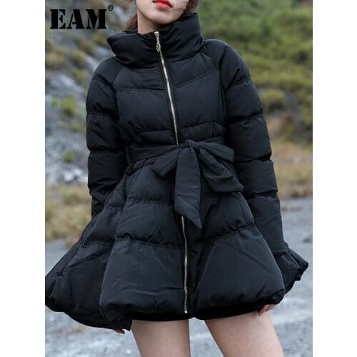 [EAM] Black Bandage Bow Cotton-padded Coat Long Sleeve Loose Fit Women Parkas Fashion Tide New Autumn Winter 2021 WC69101S