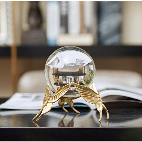 Brass Butterfly Stand with Crystal Ball Golden Desktop Decor Copper Handcraft European Vintage Home Decoration Decorative Gift
