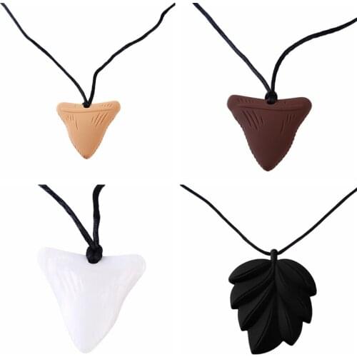 Food Grade Silicone Baby Pendant Necklace Beads Creative Fish Teeth Chewing Pendant Necklace Children Molar Toys Baby Teether