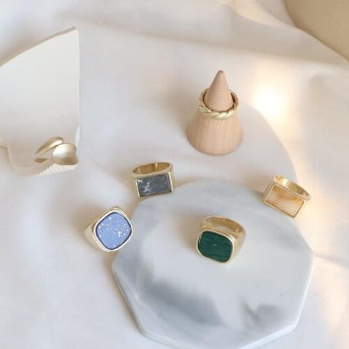 AOMU New 2020 Woman Rings Acetate Plate Adjustable Ring Metal Acrylic Resin Geometry Rings Trendy Geometric Wedding Couple Rings