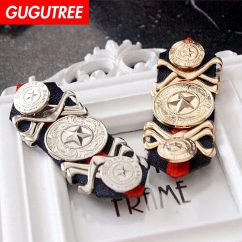 GUGUTREE brooch breastpin tassels shoulder board patch metal patches badges applique patches for clothing CH-34