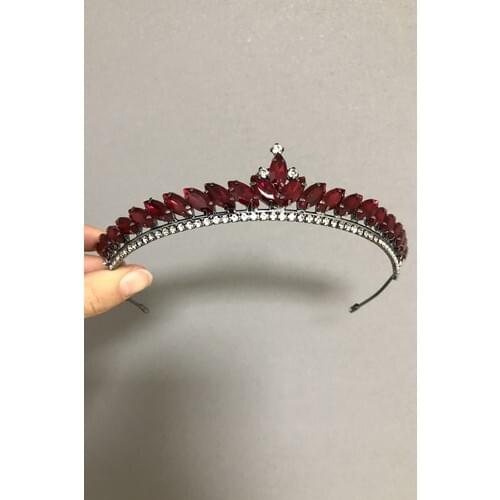 Dreamer Beads Burgundy Slim Lena Model Henna Crown