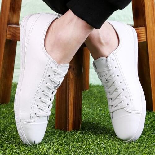 White Men Flats Casual Genuine Leather Moccasins Handmade Mens Shoes Simple Outdoor Leisure Loafers Man Sneakers New Big Size