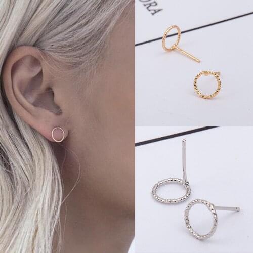 Korean version of simple and stylish wild geometric twist circle earrings