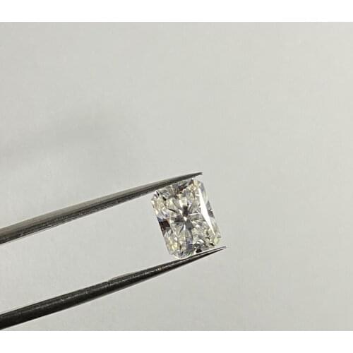 Radiant Cut 6*9MM 1.7 Carats VVS White D Lab Grown Loose Moissanite Diamond