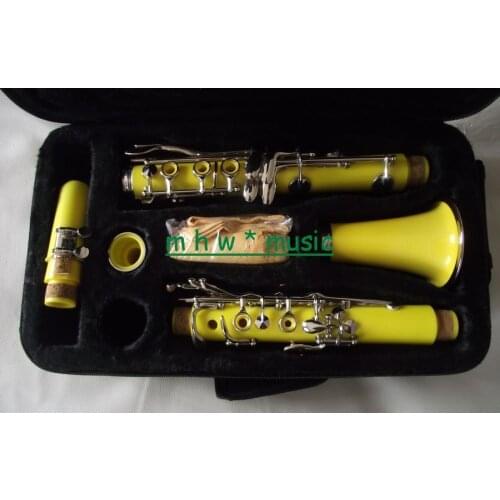 Advanced yellow Bb clarinet Good material good sound