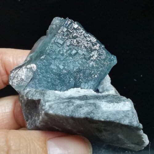 77gNatural rare blue-green fluorite mineral crystal specimen degaussing geology teaching home decoration collection ornaments