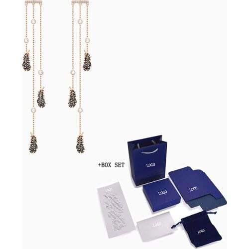 Fashion SWA Earrings New NAUGHTY CHANDELIER Hollow Earrings Charming Feather Pendant Crystal Ladies Jewelry Gift Free Shipping