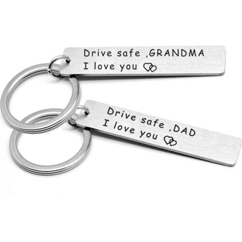 Engraved Metal Keyrings Fashion Creative Stainless Steel KeyChains Drive Safe Keychains Family Gifts to Driver Key Rings Jewelry